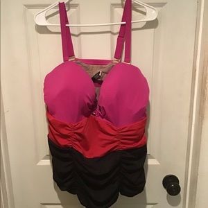 40DDD UNDERWIRE SWIM TANKINI